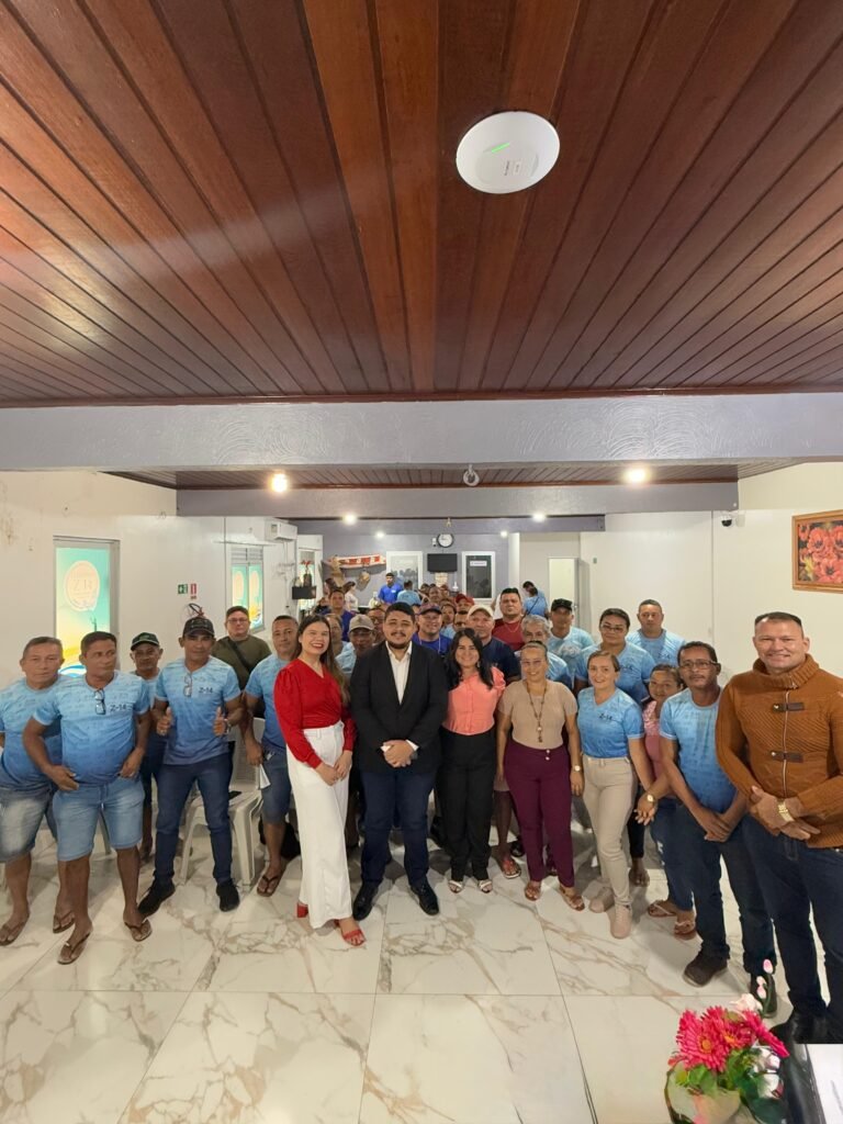 Reunião com os secretários e advogados